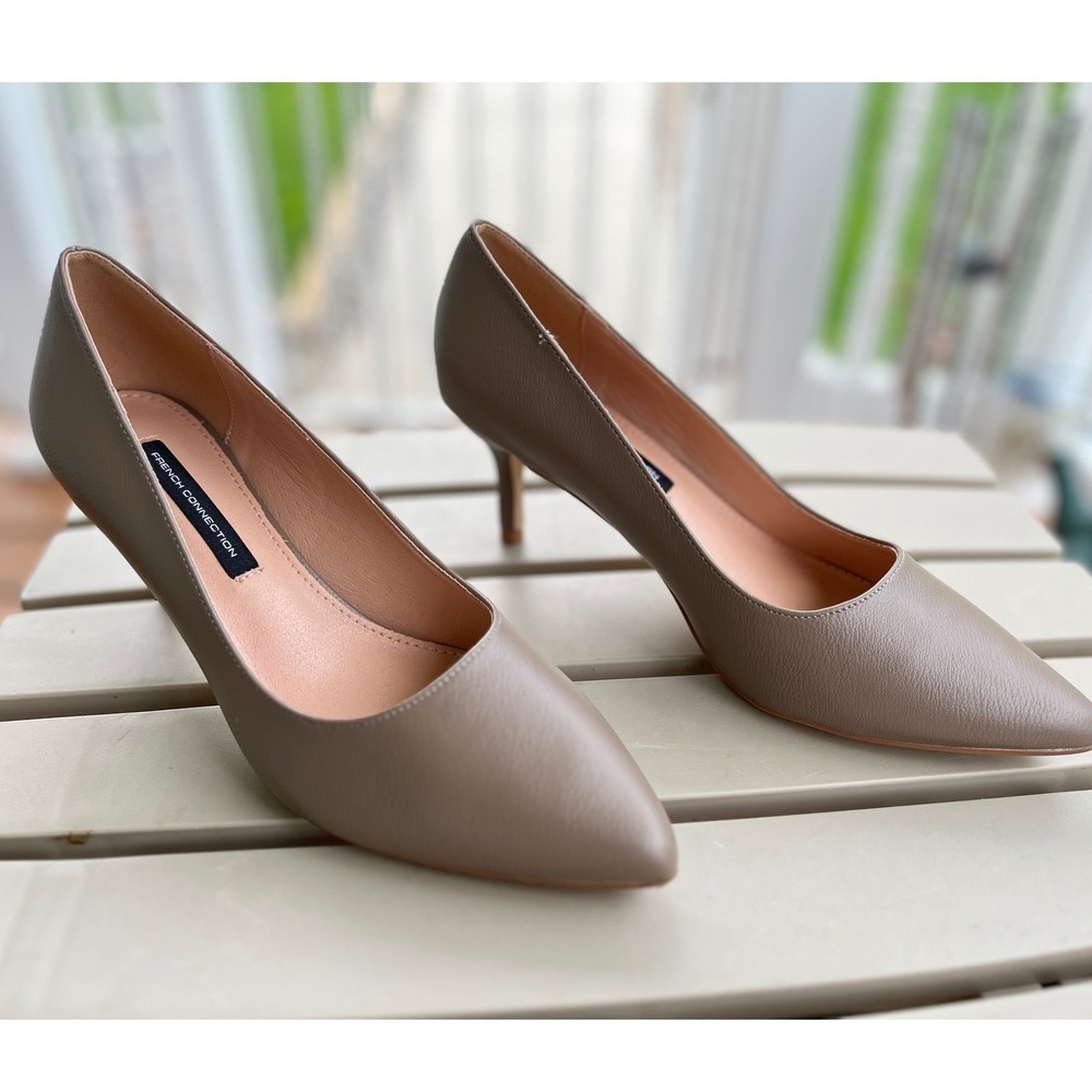French Connection Kate Putty Vegan Leather Pointed Toe Kitten Heel Pumps Mens 9
